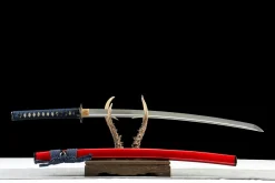 Alternative view of Crimson Edge - Handsmitt Katana av 1065 kolstål