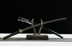 Alternative view of Dragon's Roar - Handsmitt Katana av 1065 kolstål
