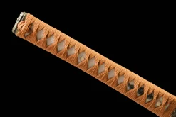 Alternative view of Golden Moon - Handsmitt Katana av 1065 kolstål