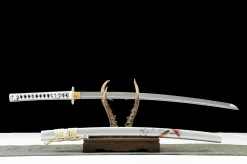 Alternative view of Koi - Handsmitt Katana av 1065 kolstål