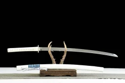 Alternative view of Silver Frost - Handsmitt Katana av 1065 kolstål