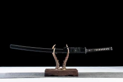Alternative view of Tre Cypresskyddar - Handsmitt Katana av 1065 kolstål