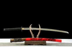 Alternative view of Scarlet Phantom - Handsmitt Katana av 65Mn Spring Steel