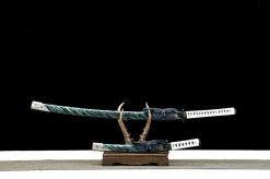 Alternative view of Ghost of Tsushima - Handsmitt Katana av T10 verktygsstål