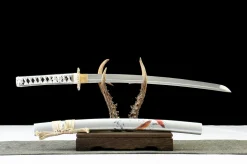 Alternative view of Koi Wakizashi - Handsmitt Wakizashi av 1065 kolstål