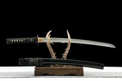 Alternative view of Shadow Phantom - Handsmitt Wakizashi av 1065 kolstål